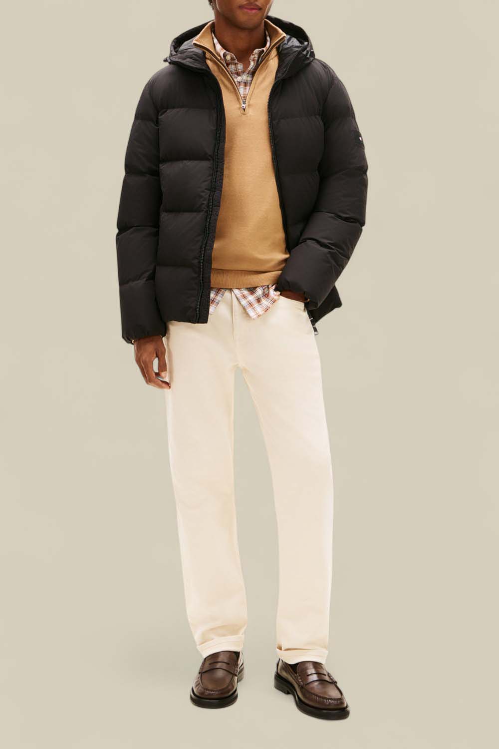 תמונת כל הלוק של מעיל פוך